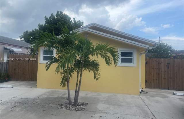 1935 Liberty St - 1935 Liberty Street, Hollywood, FL 33020 1935 Liberty St - 1935 Liberty Street, Hollywood, FL 33020