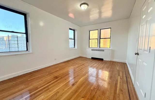 1425 University Avenue Gallery 2