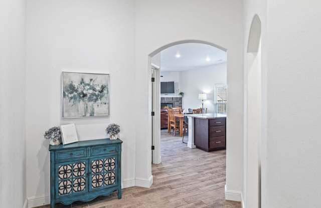 2402 England Lane Gallery 3