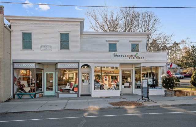 53740 Route 25 - 53740 Main Road, Southold, NY 11971