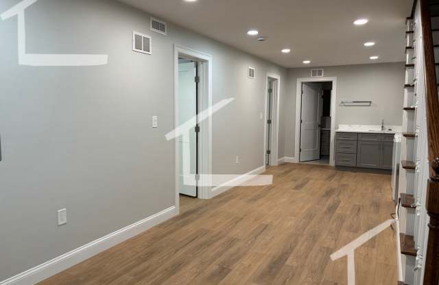 Charming 4 Bedroom photos photos