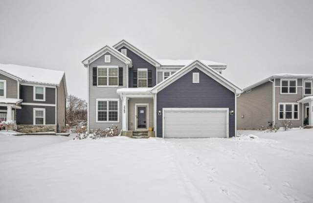 5362 Sundial Lane - 5362 Sundial Lane, Woodbury, MN 55129