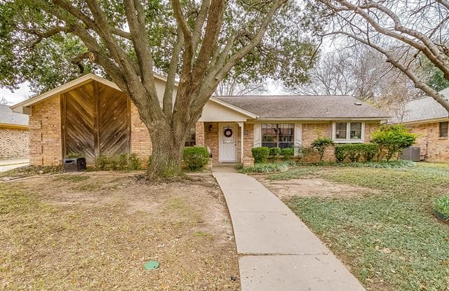 2241 Farrington Lane - 2241 Farrington Lane, Hurst, TX 76054