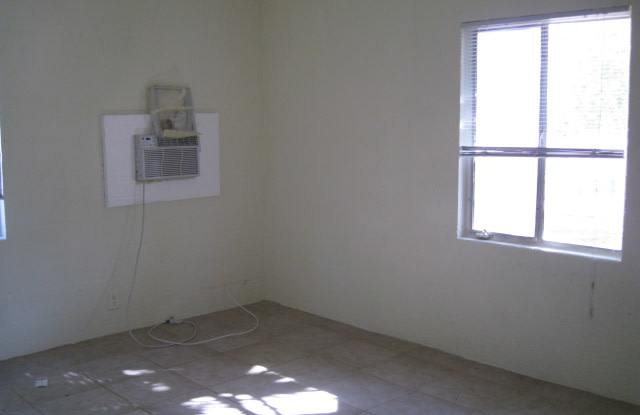 4200 Evergreen, Gallery 4