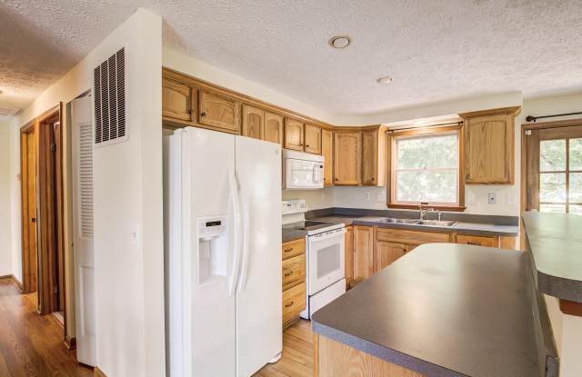 5697 BRIARGROVE Court Gallery 3