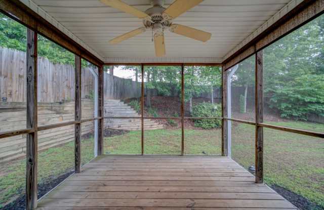 Spacious 4 BR, 2 BA Home On Quiet Cul de Sac, Private Fenced Backyard, Community Pool photos photos