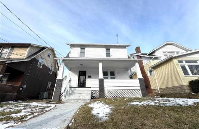 219 E Hillcrest Ave - 219 East Hillcrest Avenue, New Castle, PA 16105