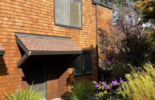 264 Donahue Street - 264 Donahue Street, Marin City, CA 94965