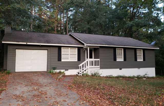 Coming Soon: Secluded 3 Bed x 2 Bth Ranch-Style Home (Sorry, NO SECTION 8) photos photos