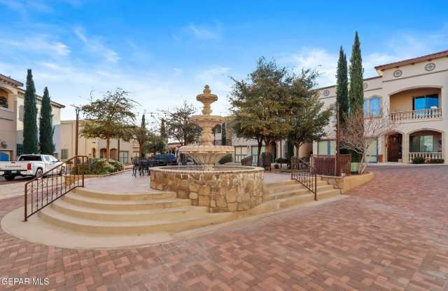 Piazza Escondido Mansion Building photos photos