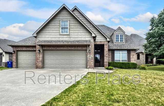 821 W Elmira St. photos photos