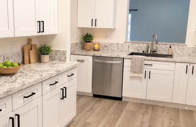 Your Next Home in One of Roseville’s Most Desired Neighborhoods! Gallery 4