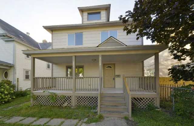 2742 18th Ave S - 2742 18th Avenue South, Minneapolis, MN 55407 2742 18th Ave S - 2742 18th Avenue South, Minneapolis, MN 55407