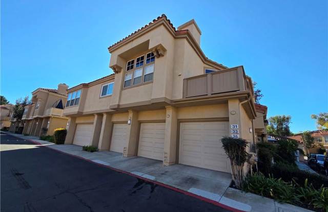 35 Ericson Aisle photos photos