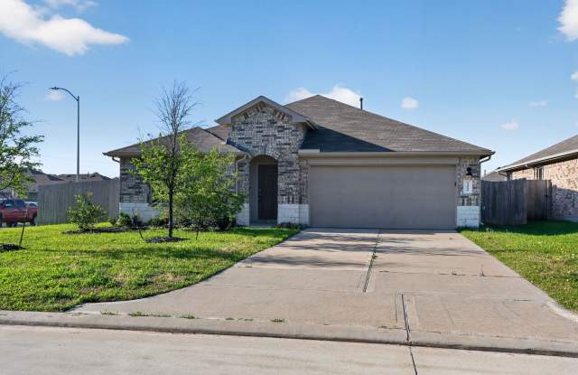 Beautiful 4 Bed Home in Mill Creek Estates | Open Floor Plan + Appliances Included! photos photos