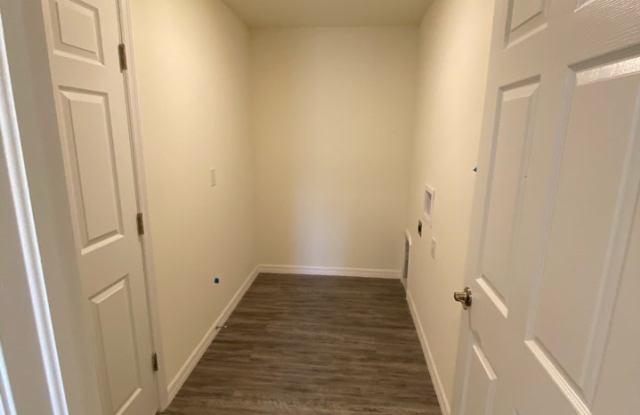 1258 Saxony Cir Gallery 3