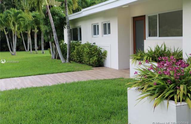 12100 SW 68th Ave - 12100 Southwest 68th Avenue, Pinecrest, FL 33156