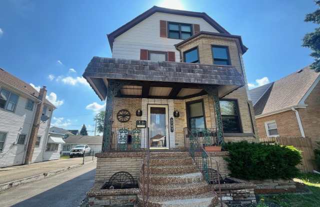 3707 N Nora Avenue photos photos