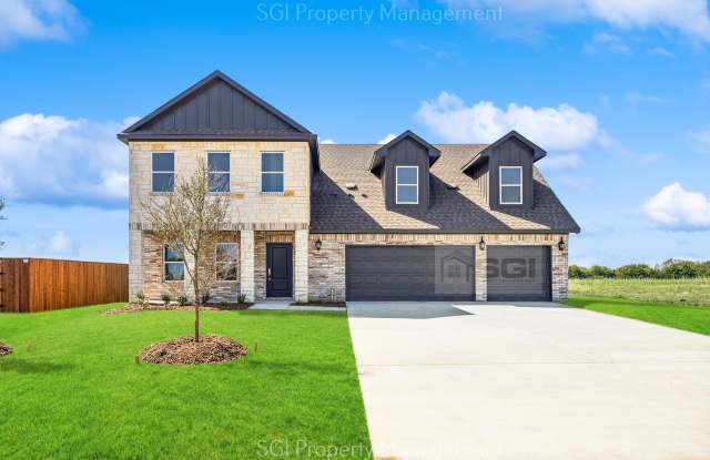 209 Cedar Elm Ln - 209 Cedar Elm Lane, Nevada, TX 75173