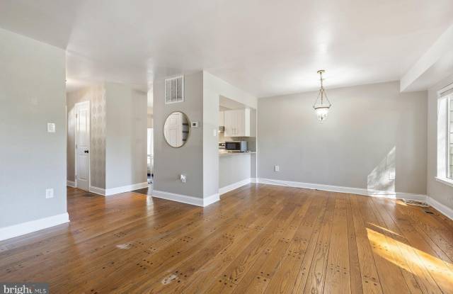 15619 MILLBROOK LANE Gallery 4