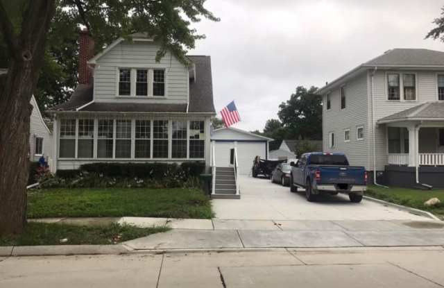 212 N Edgeworth Ave photos photos