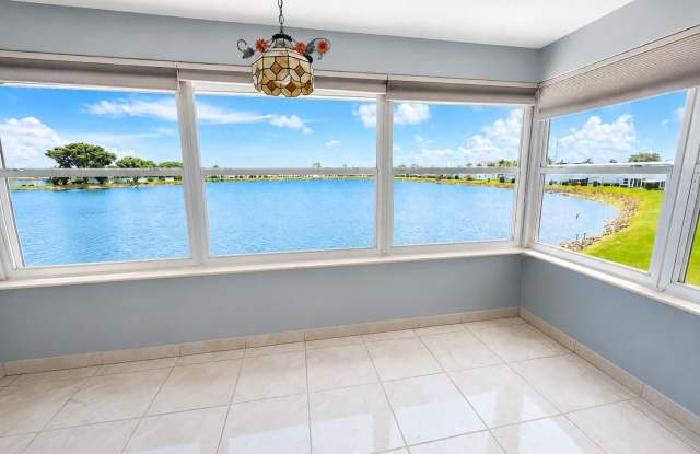 1114 LAKE Terrace Gallery 2