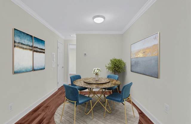 Washington Square Apartments Gallery 3