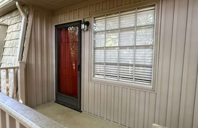 3820 Country Club Road - 3820 Country Club Road, Winston-Salem, NC 27104