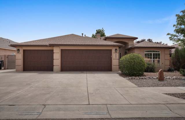 Move In Ready! | 3Bed/2Bath with Den | Albuquerque Westside | Comfortable & Spacious photos photos