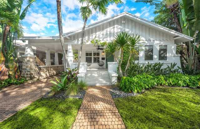 71 NE 46th St photos photos