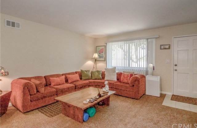 3317 Brayton Avenue Gallery 3