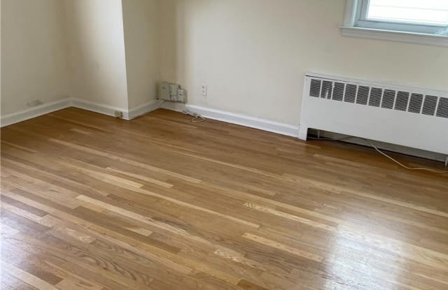 211 Roslyn Road Gallery 2