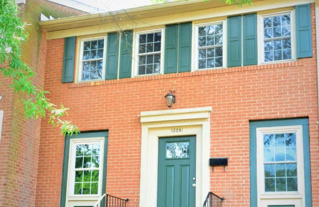 13201 PUTNAM Circle Gallery 1