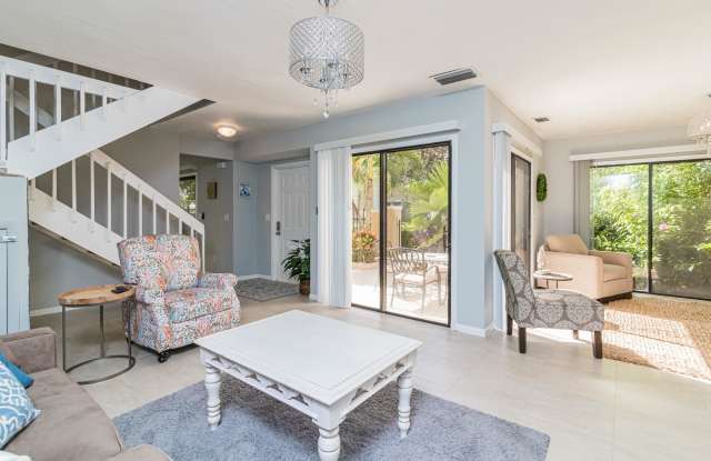 351 Prestwick Circle Gallery 2