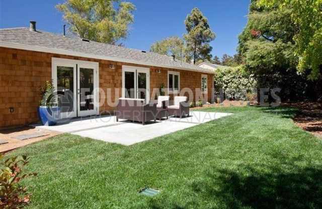 Remodeled 4BD/2BA in Prime Tiburon Location – Steps from Blackie’s Pasture - FOUNDATION - 6 Juno Road, Tiburon, CA 94920