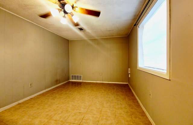 Cozy 1 Bedroom Backhouse Near Texas Tech photos photos