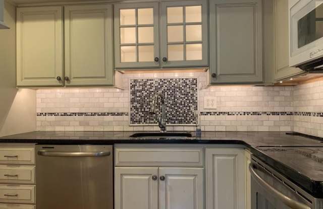 117 MONTROSE AVENUE photos photos