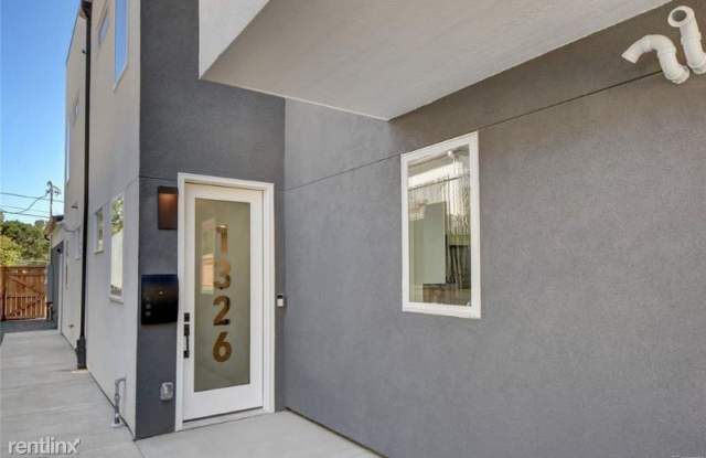 1326 Knox Ct Gallery 2