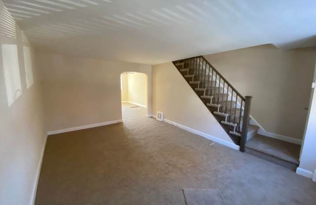 308 Rively Ave Gallery 2