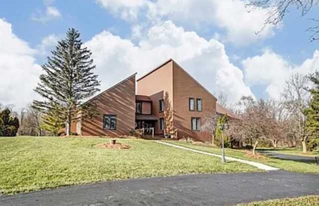 7807 Bellefontaine Rd - 7807 Bellefontaine Road, Huber Heights, OH 45424 7807 Bellefontaine Rd - 7807 Bellefontaine Road, Huber Heights, OH 45424