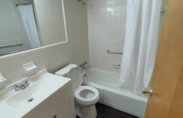 4805 Glenway Ave photos photos