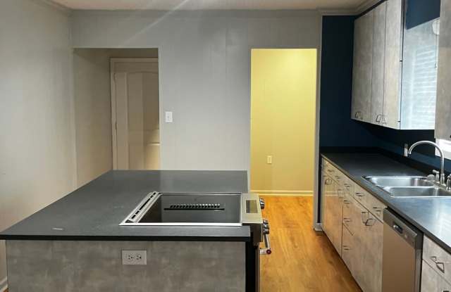 3 Bedroom House in Duson Gallery 4