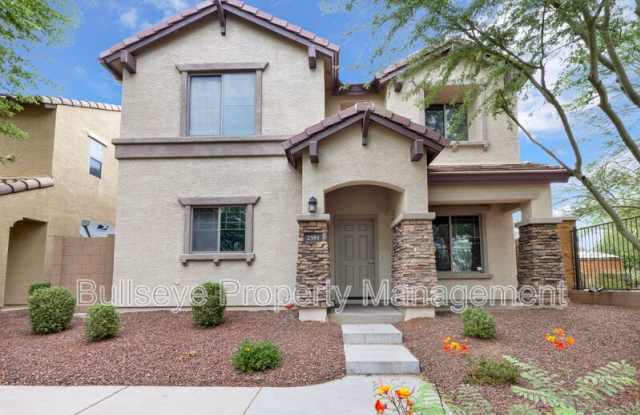 2581 S Penrose Dr. photos photos