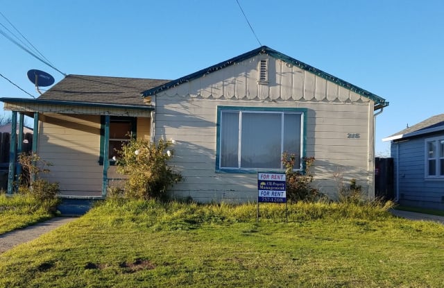 218 Rochex Ave - 218 Rochex Avenue, Salinas, CA 93906