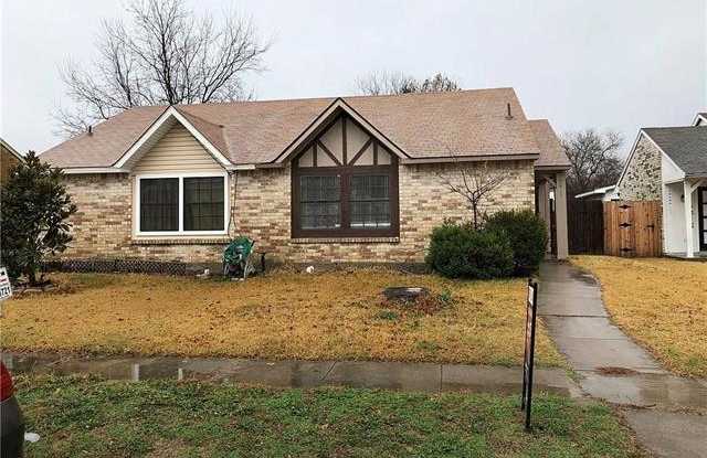 4617 Chapman Street - 4617 Chapman Street, The Colony, TX 75056