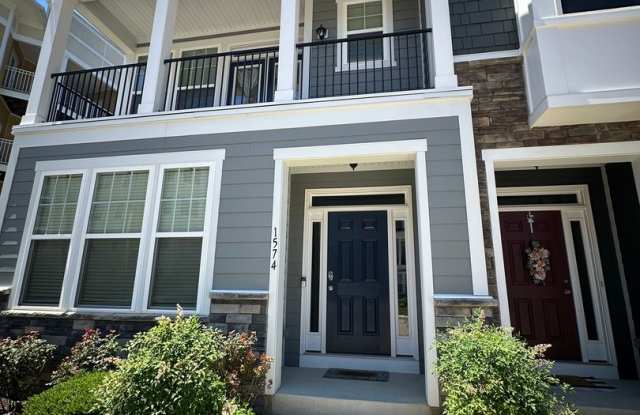 Call Amanda Tate at (757)289-6810 for more information photos photos