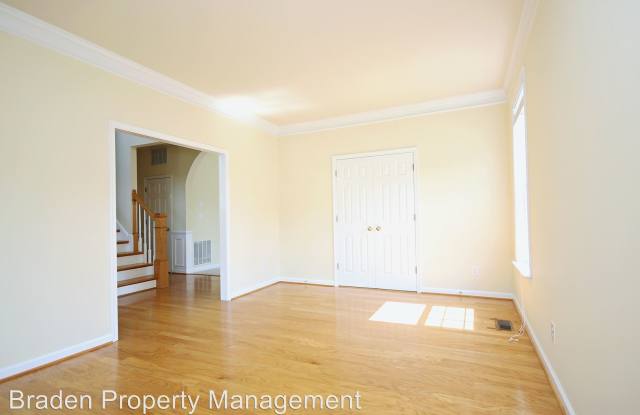 3262 Turnberry Circle Gallery 2