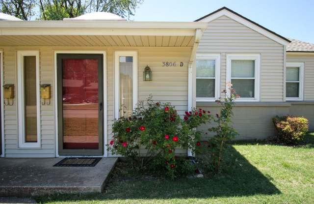 Charming Midtown Condo 2 Blocks From Brookside! photos photos Charming Midtown Condo 2 Blocks From Brookside! photos photos