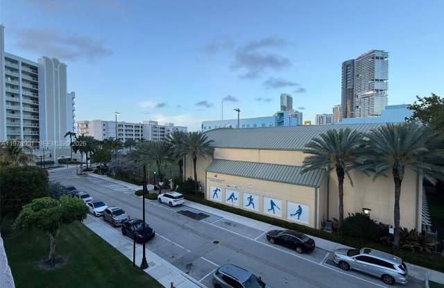 18001 N Bay Rd photos photos