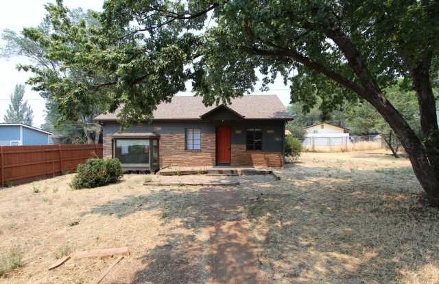 MOVE IN SPECIAL! Charming 2 Bedroom Home in Lower Greenlaw | Large Fenced Yard photos photos MOVE IN SPECIAL! Charming 2 Bedroom Home in Lower Greenlaw | Large Fenced Yard photos photos